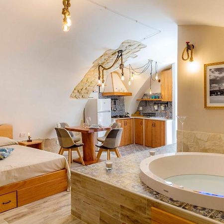 Il Galletto Viola, Luxury Room & Suite Palazzolo Acreide Bagian luar foto