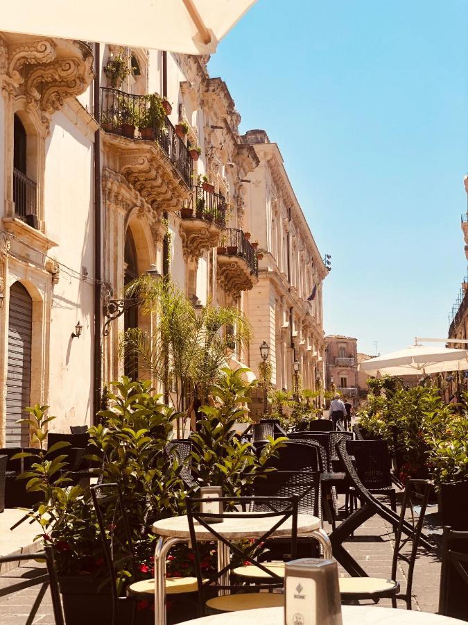 Il Galletto Viola, Luxury Room & Suite Palazzolo Acreide Bagian luar foto